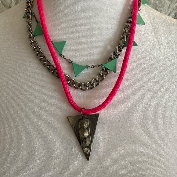 80's Retro Inspired Layered Necklace - Picture 2 of 7
